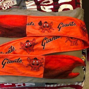 San Francisco Giants Crab Claw Scarf